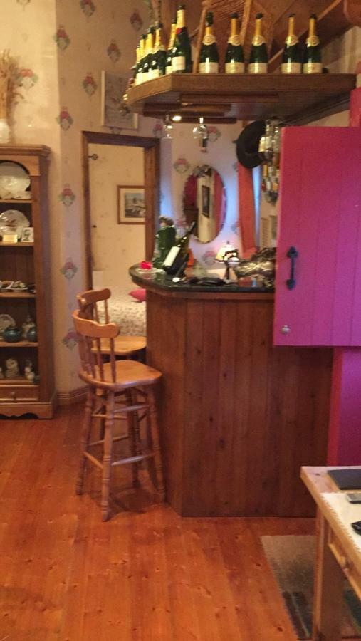 Teresas Cottage Donegal Town Exterior photo